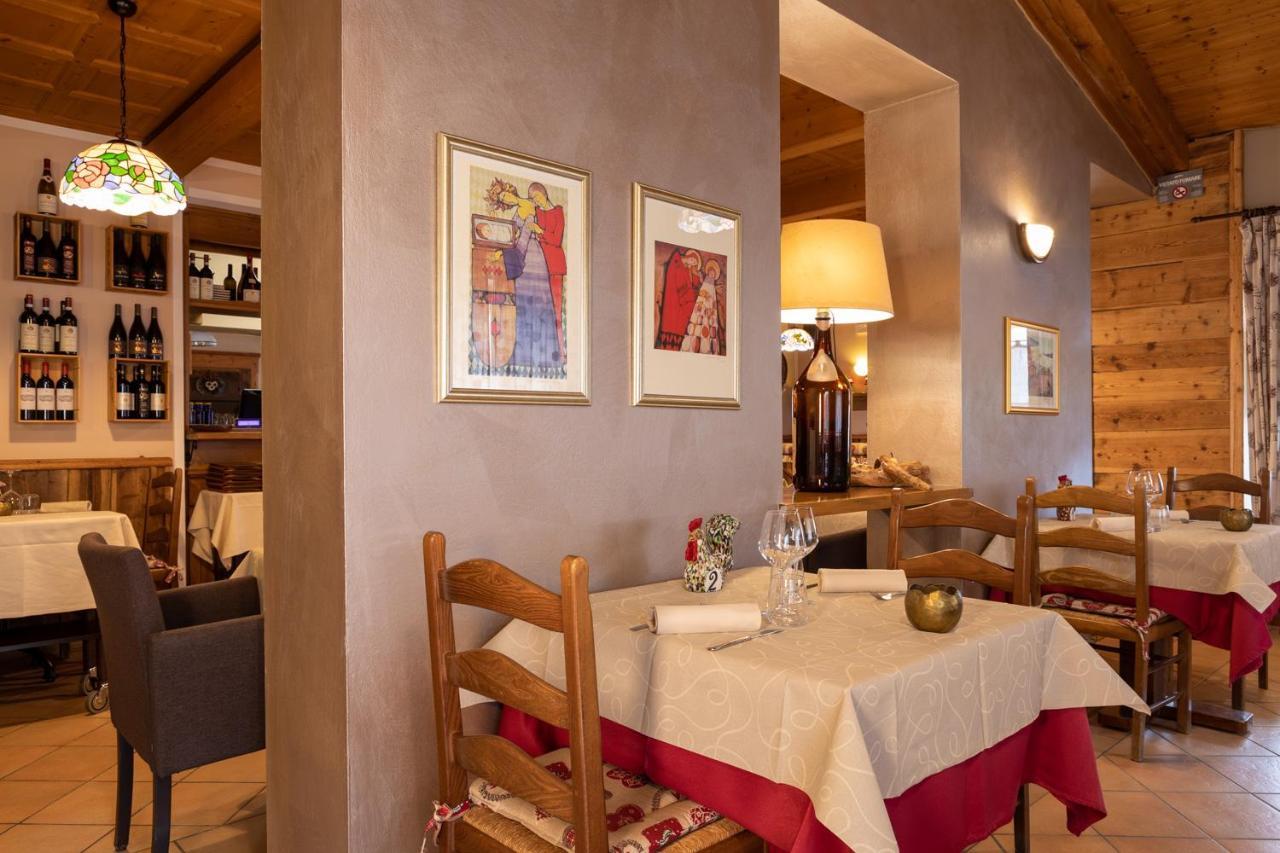 Mont Velan Chambres & Restaurant Saint-Oyen Exterior foto