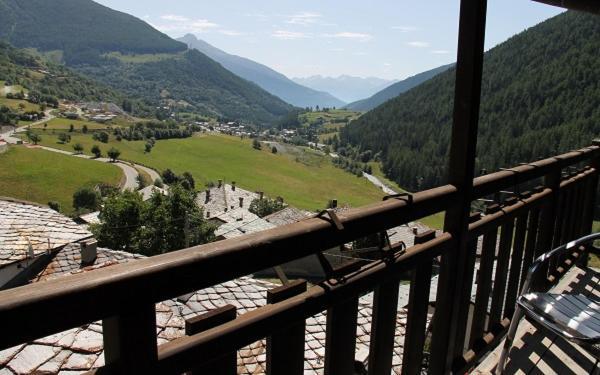 Mont Velan Chambres & Restaurant Saint-Oyen Exterior foto